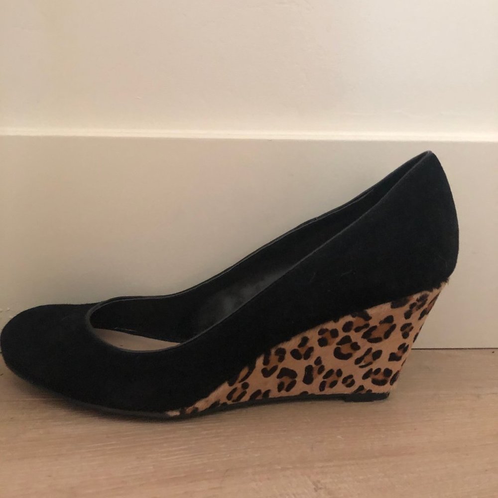 FRANKIE SAROTO WEDGE PUMP Black/Tan Leopard